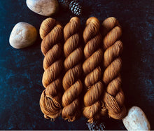 Load image into Gallery viewer, Red Stag Fibre: Estate DK