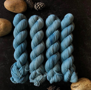 Red Stag Fibre: Dachas Sock